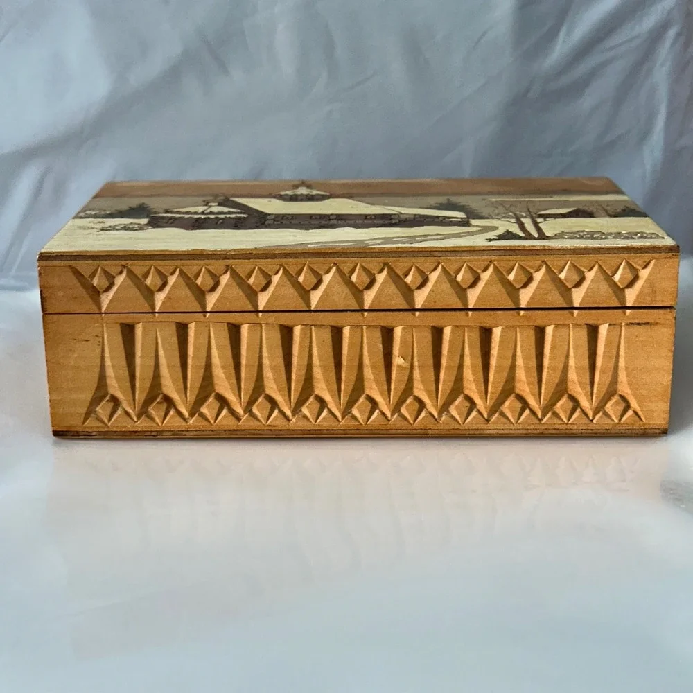 Vintage Church Trinket Box Unisex OS Brown Russian Marquetry‎ Wood Inlay